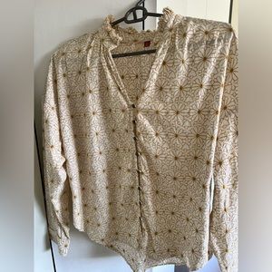 Anthropologie Pilcro White Embroidered Daisy 70’s Style Blouse Small